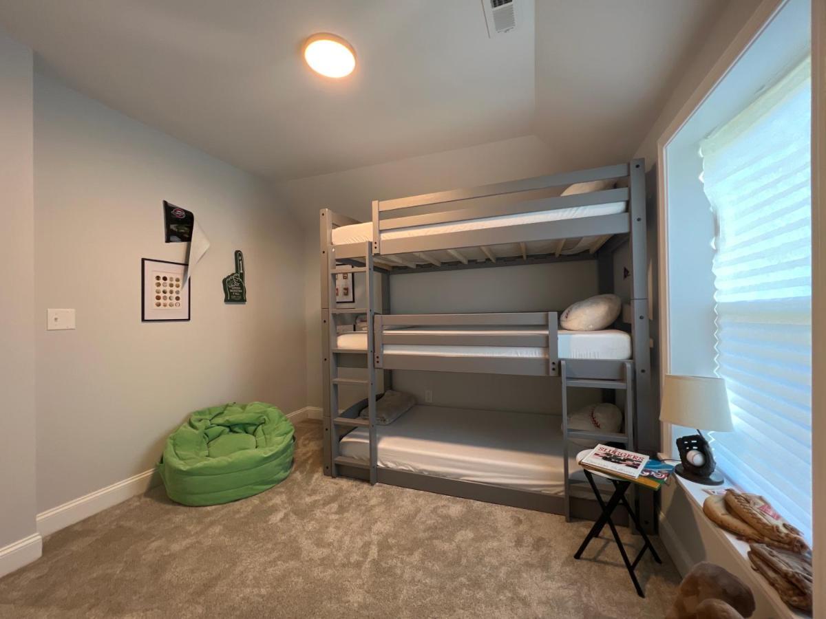 5Br 4B Huge Space With 2 Level Game Barn Greenville Esterno foto
